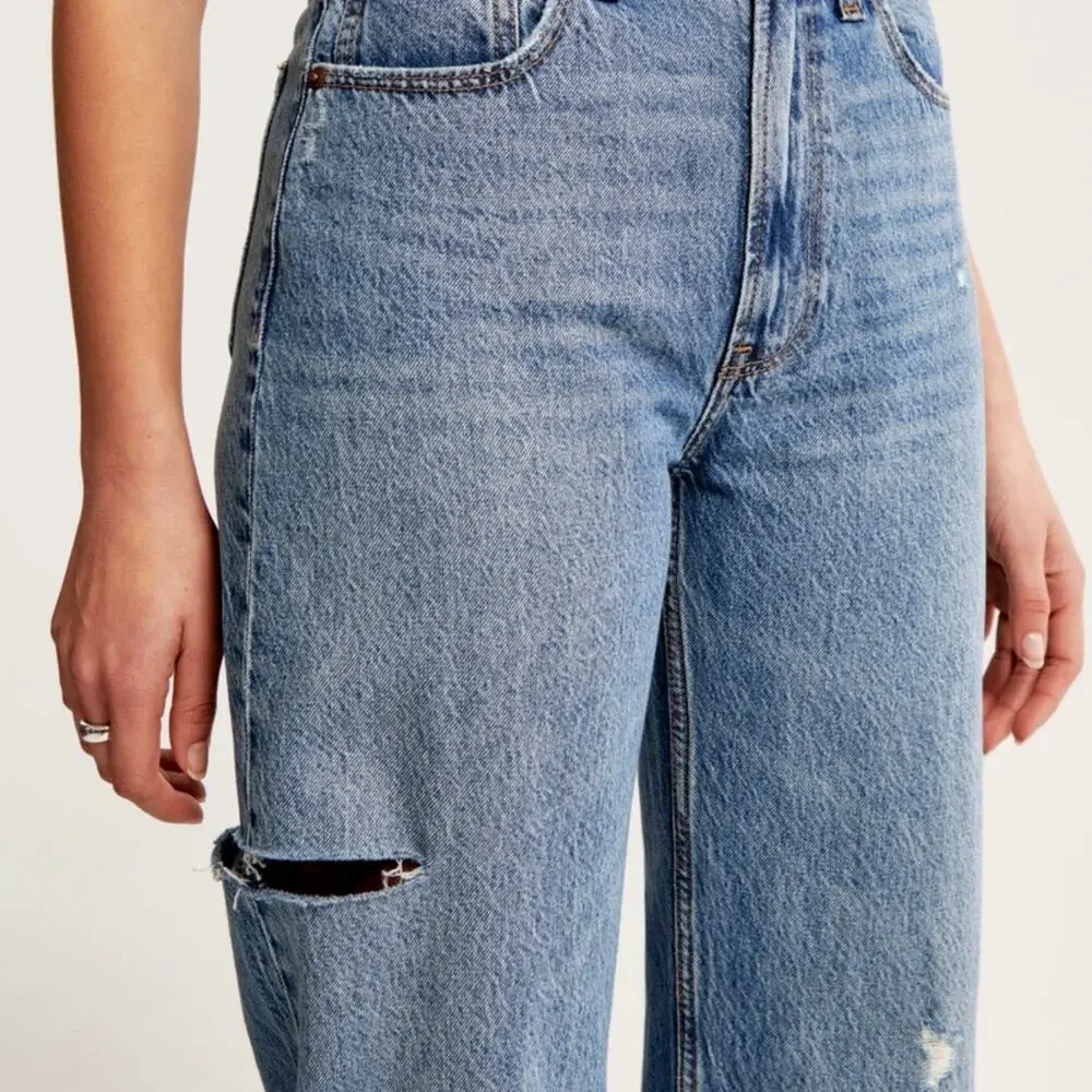 ABERCROMBIE The Loose High Rise Curve Love Jeans Slashed 25 Short - Picture 2 of 13